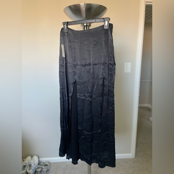 Maeve High-Slit Maxi Skirt - Picture 3 of 7